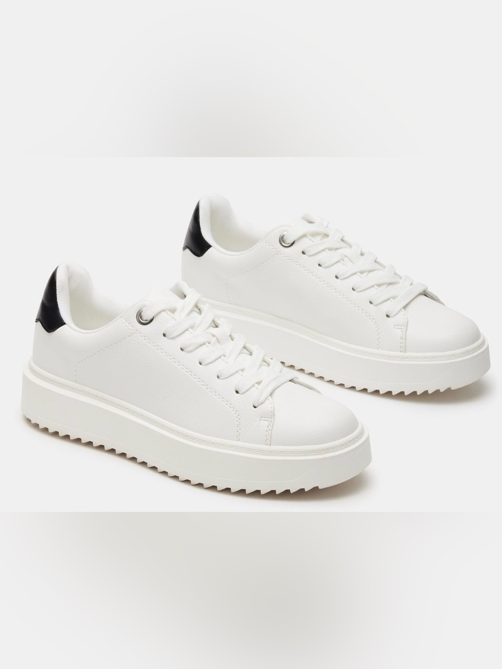 Steve Madden White Low-Top Sneakers with Black Heel Tab